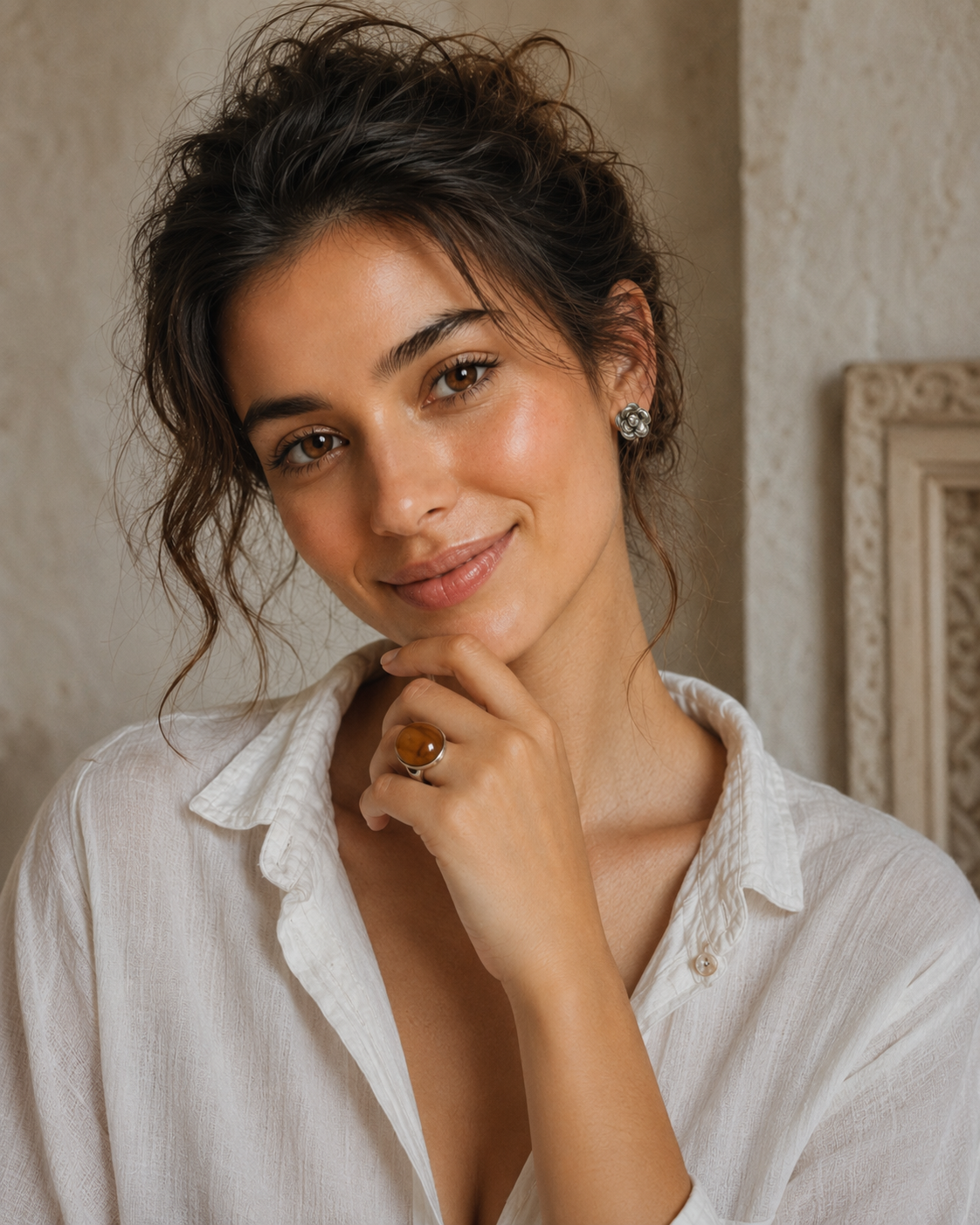 Model wearing Golden Amber Sterling Silver Adjustable Ring with vintage silver styling